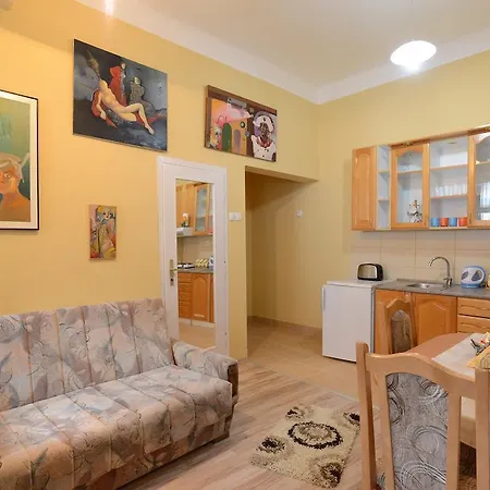 Hostel Sobe Zlatna Greda Novi Sad
