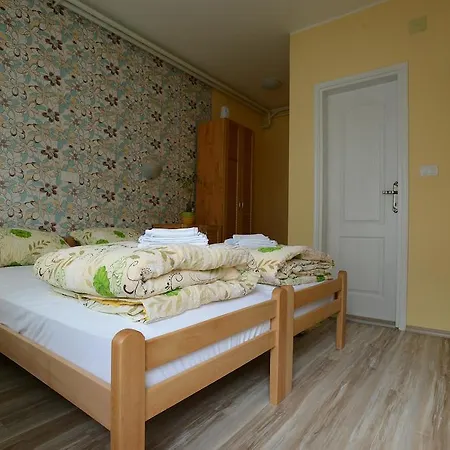 Hostel Sobe Zlatna Greda Motorcycle Friendly *